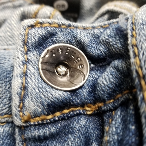 Refuge Denim Sized 0 - Picture 7 of 8